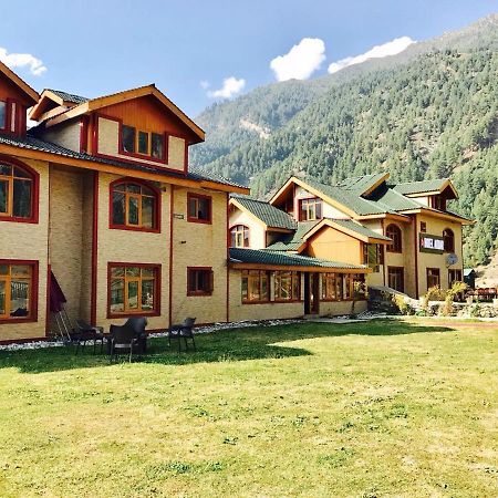 Hotel Akbar Sonāmarg Esterno foto