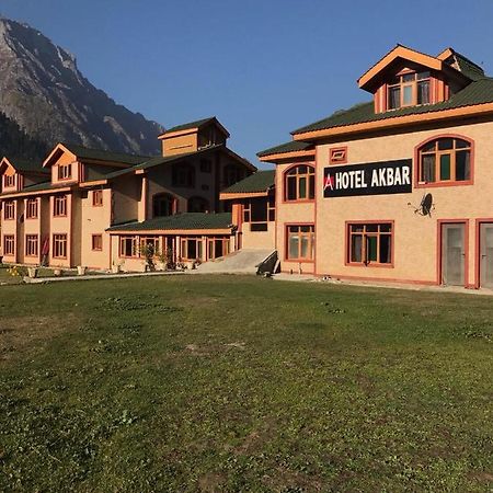 Hotel Akbar Sonāmarg Esterno foto