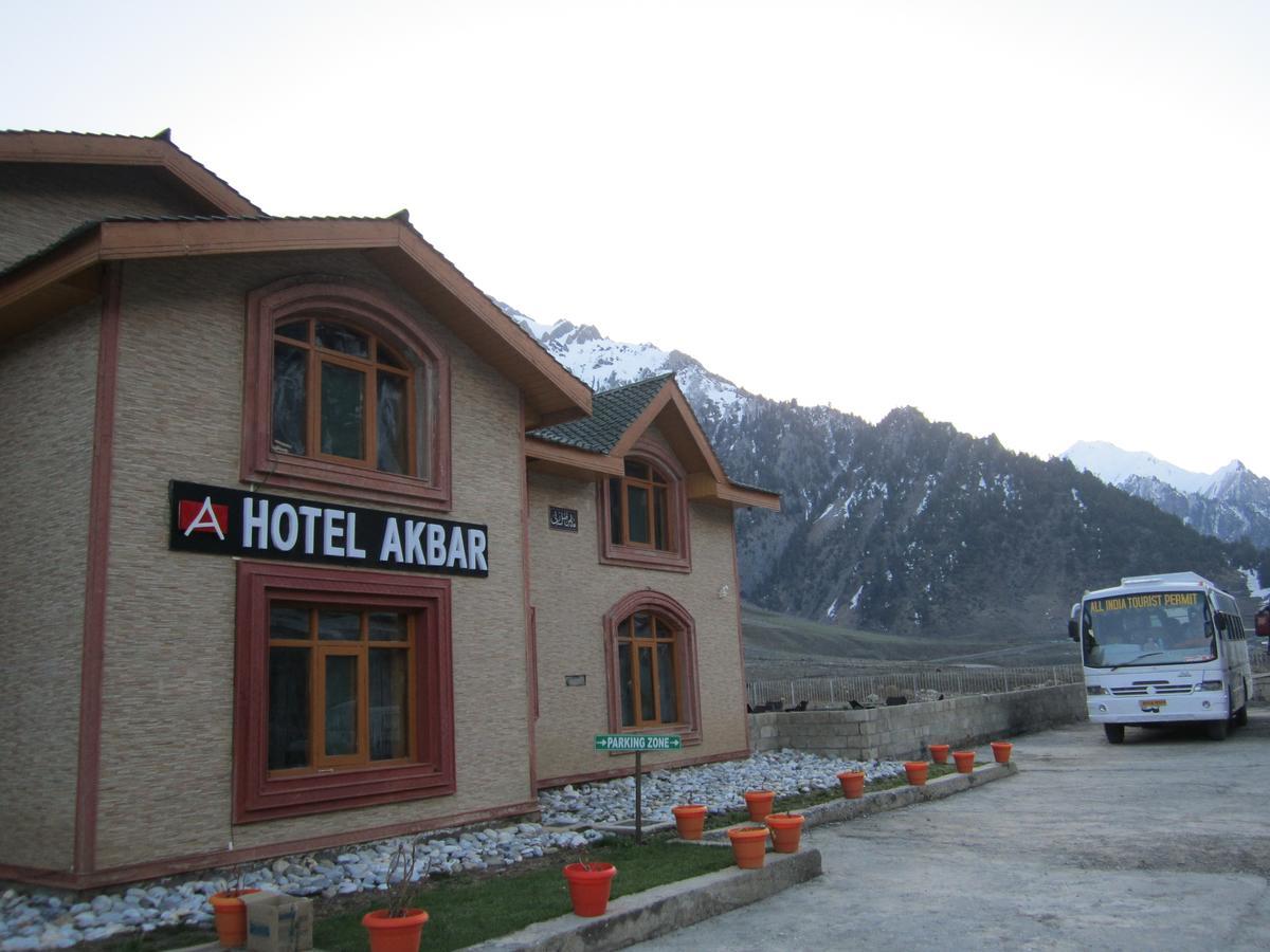 Hotel Akbar Sonāmarg Esterno foto